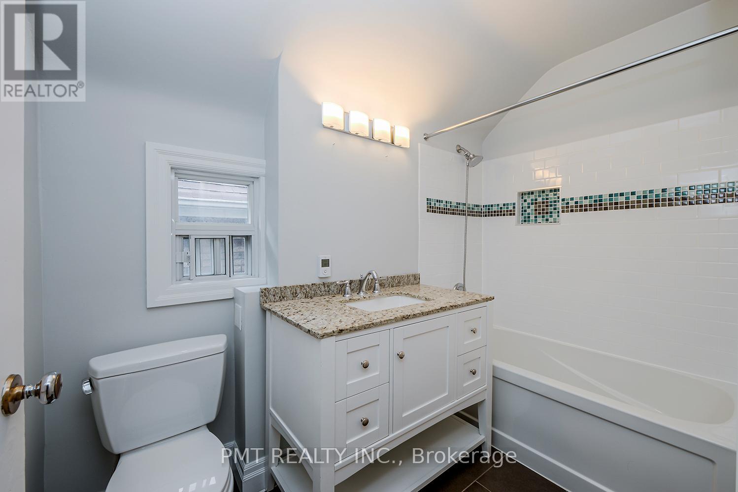 47 HERBERT AVENUE - 34