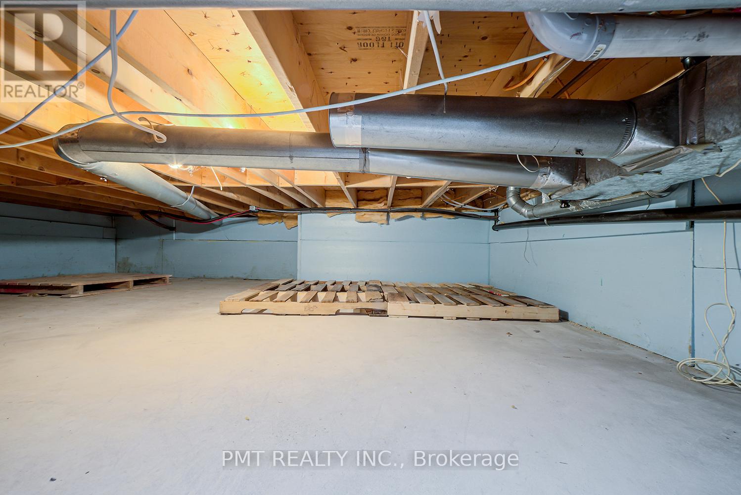 47 HERBERT AVENUE - 37