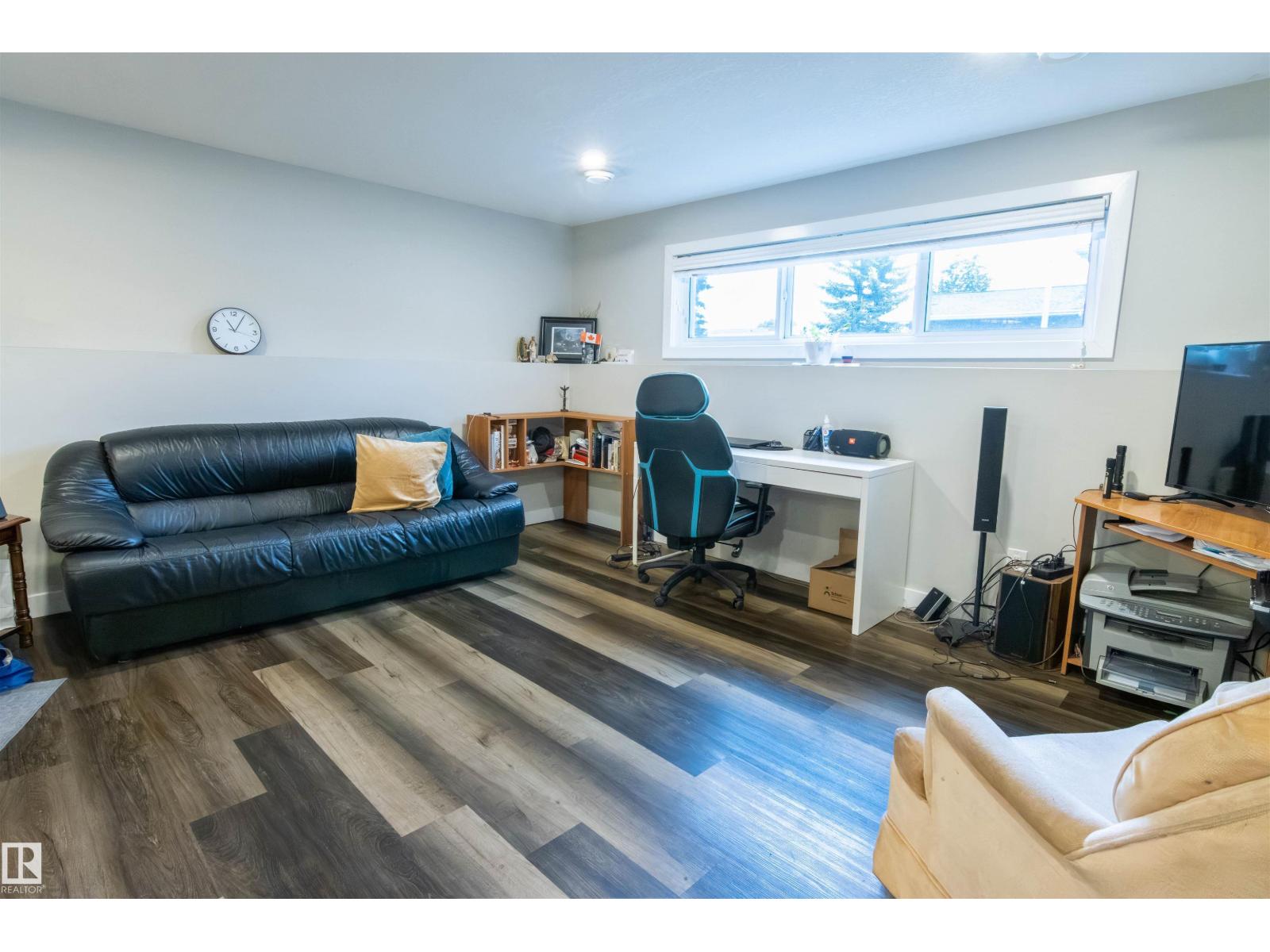 4004 88 ST NW - 13