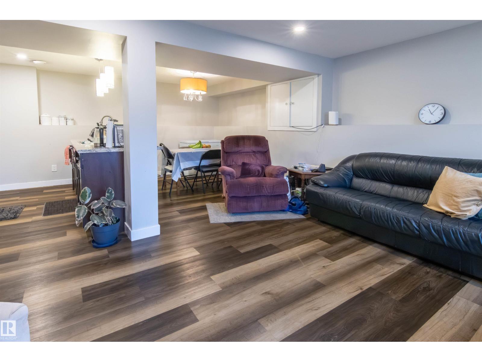 4004 88 ST NW — photo 14