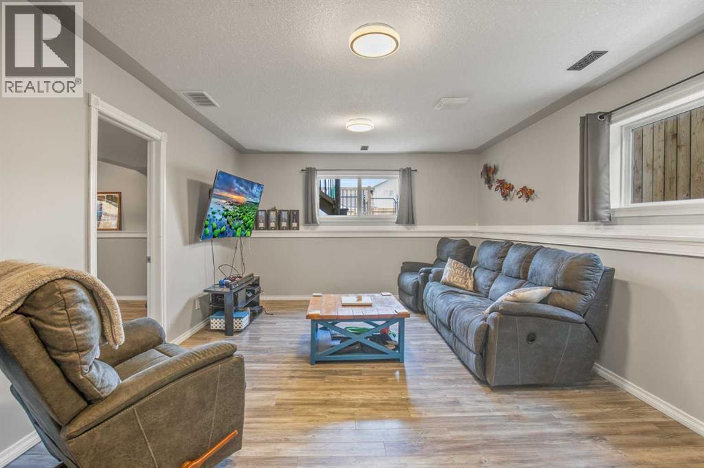 Basement recreation room - Staged