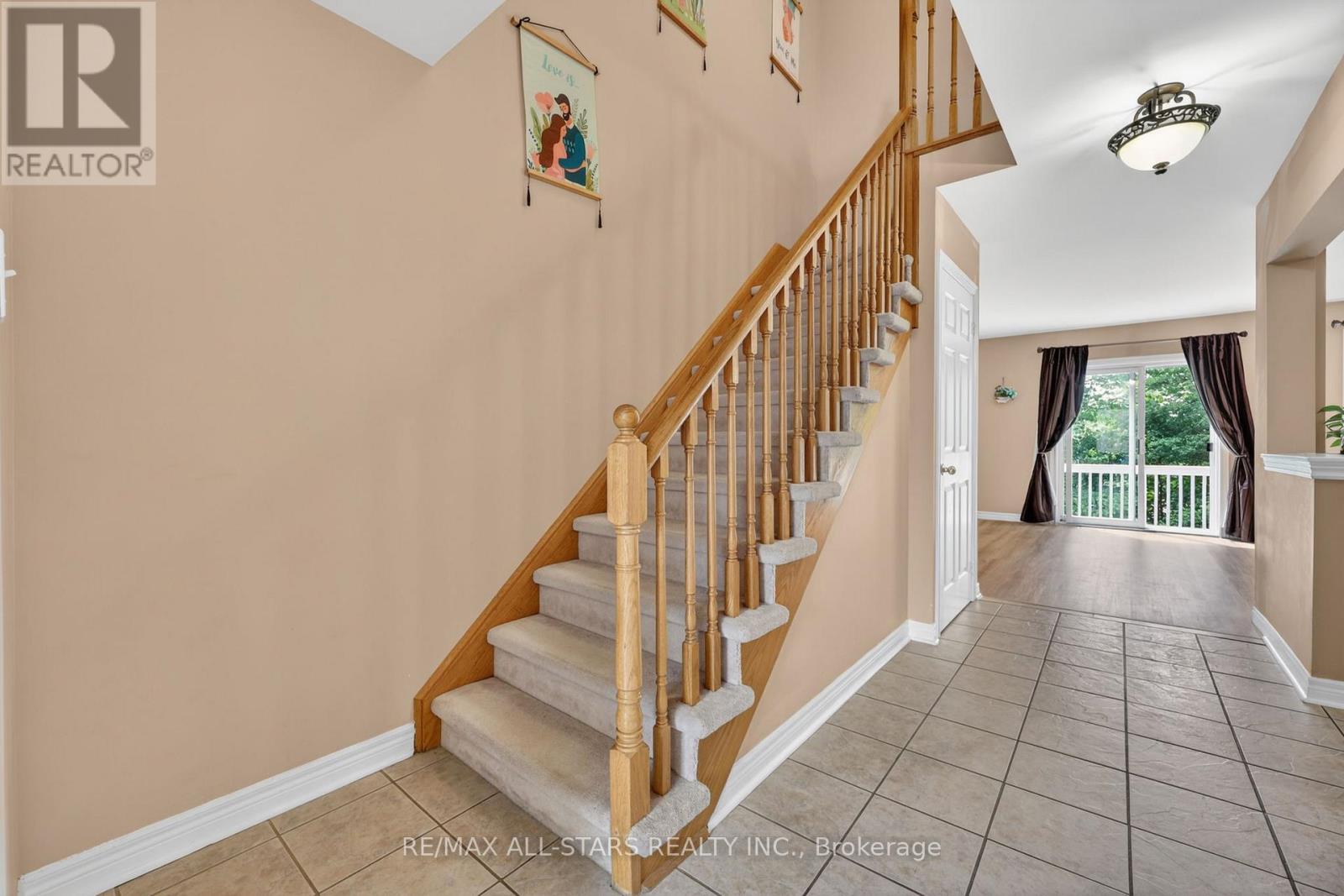 18 LANCASTER COURT - 15