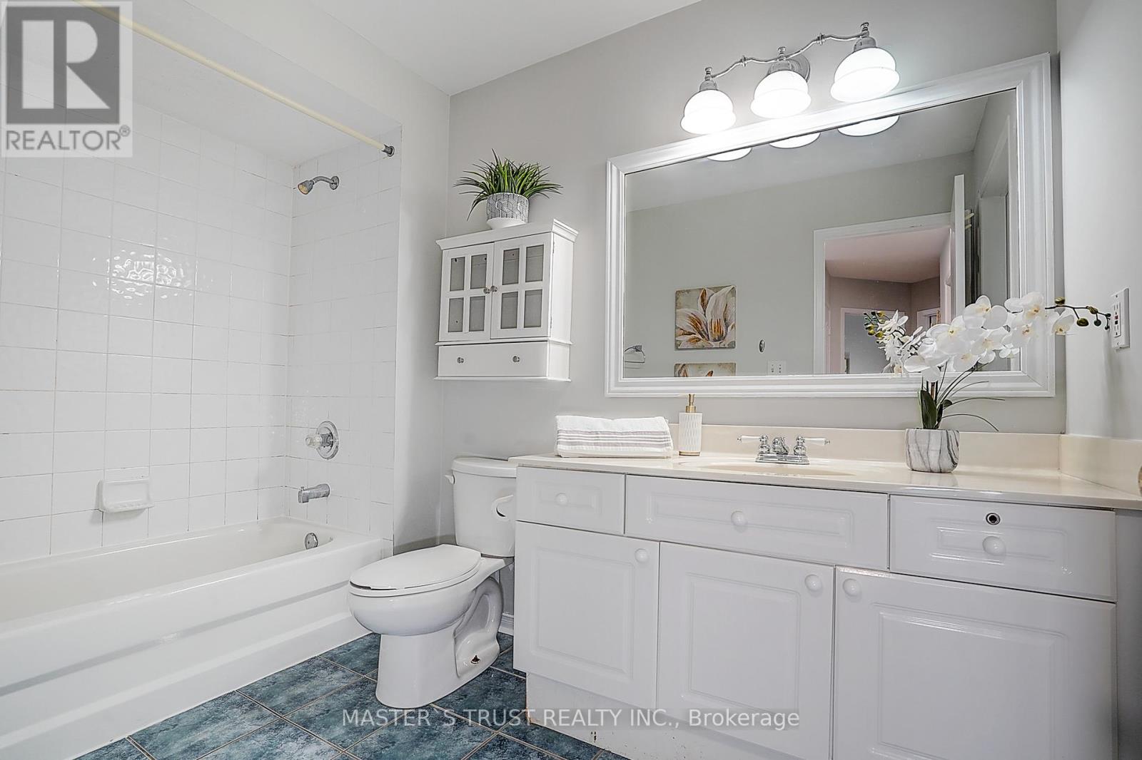 #48 5535 GLEN ERIN DRIVE - 36