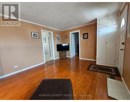 3067 Churchill Avenue, Mississauga, ON L4T1R4 Photo 6