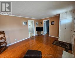3067 Churchill Avenue, Mississauga, ON L4T1R4 Photo 8