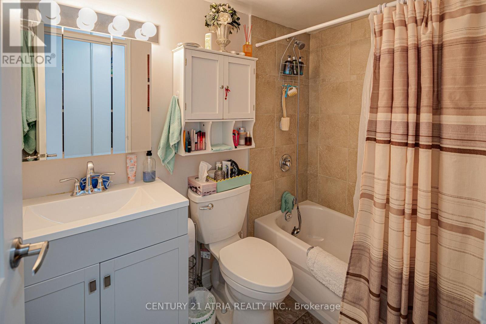 #606 3077 WESTON ROAD - 13