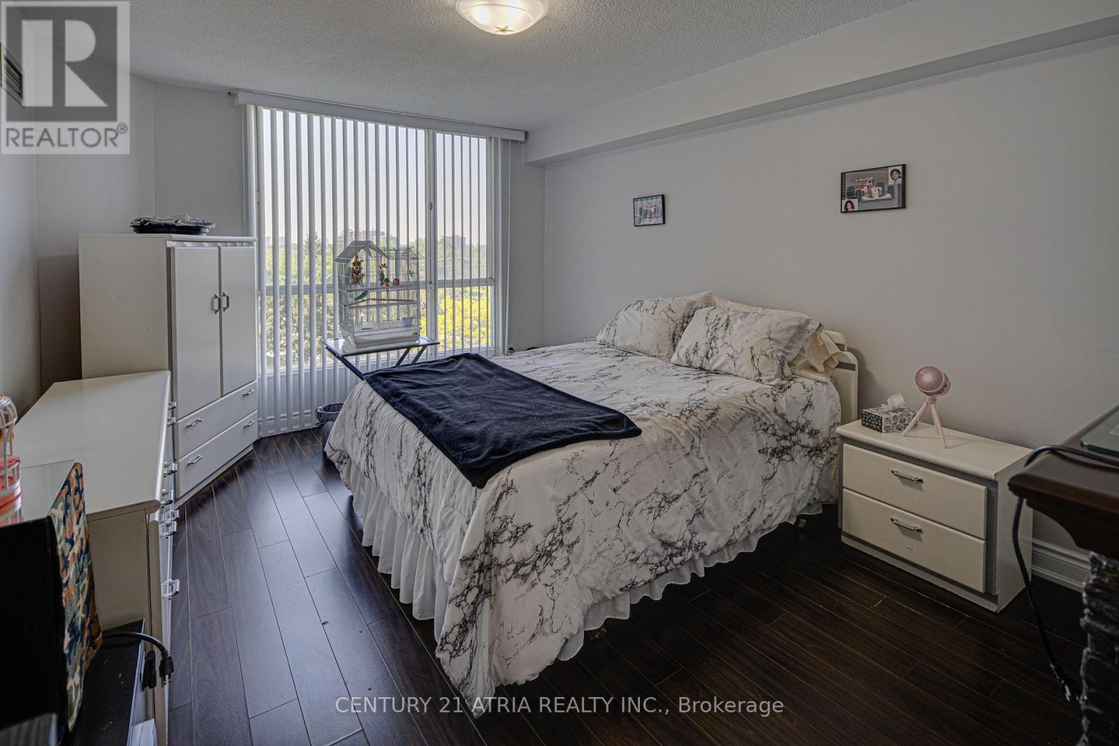 #606 3077 WESTON ROAD - 16