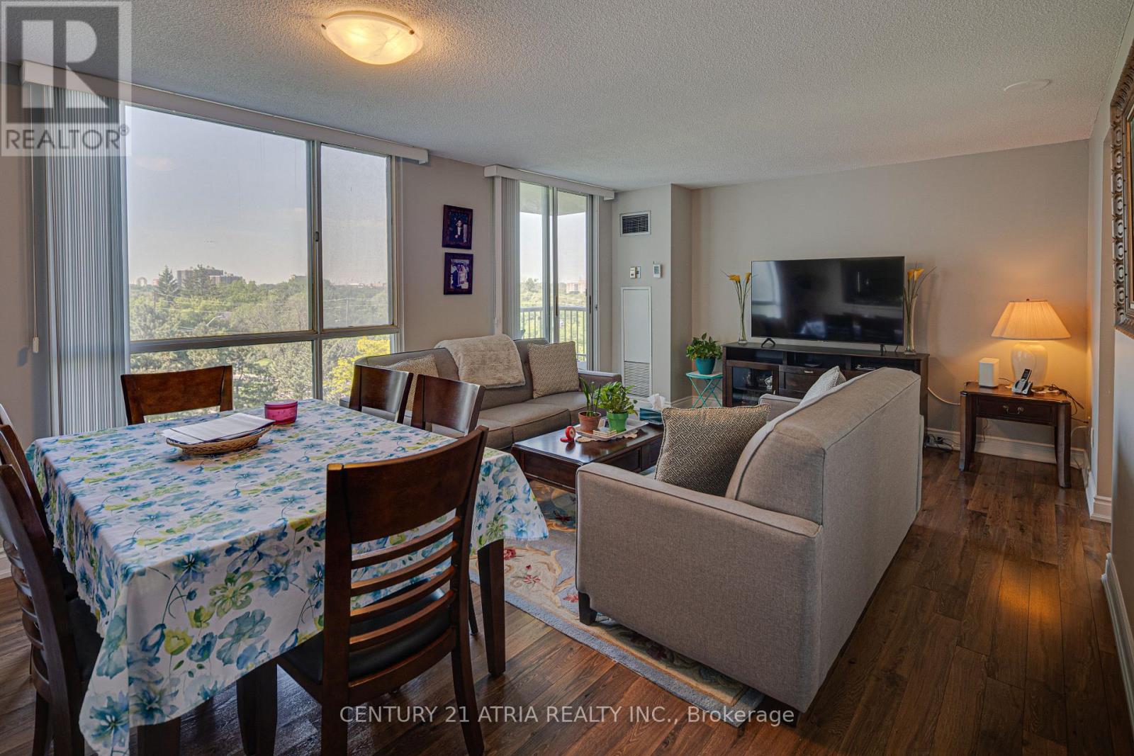 #606 3077 WESTON ROAD - 2