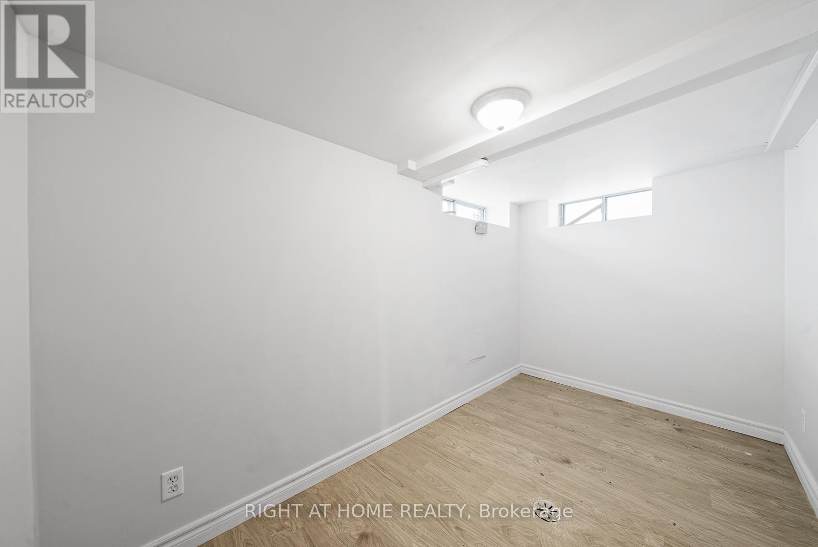 134 MILLICENT STREET - 33