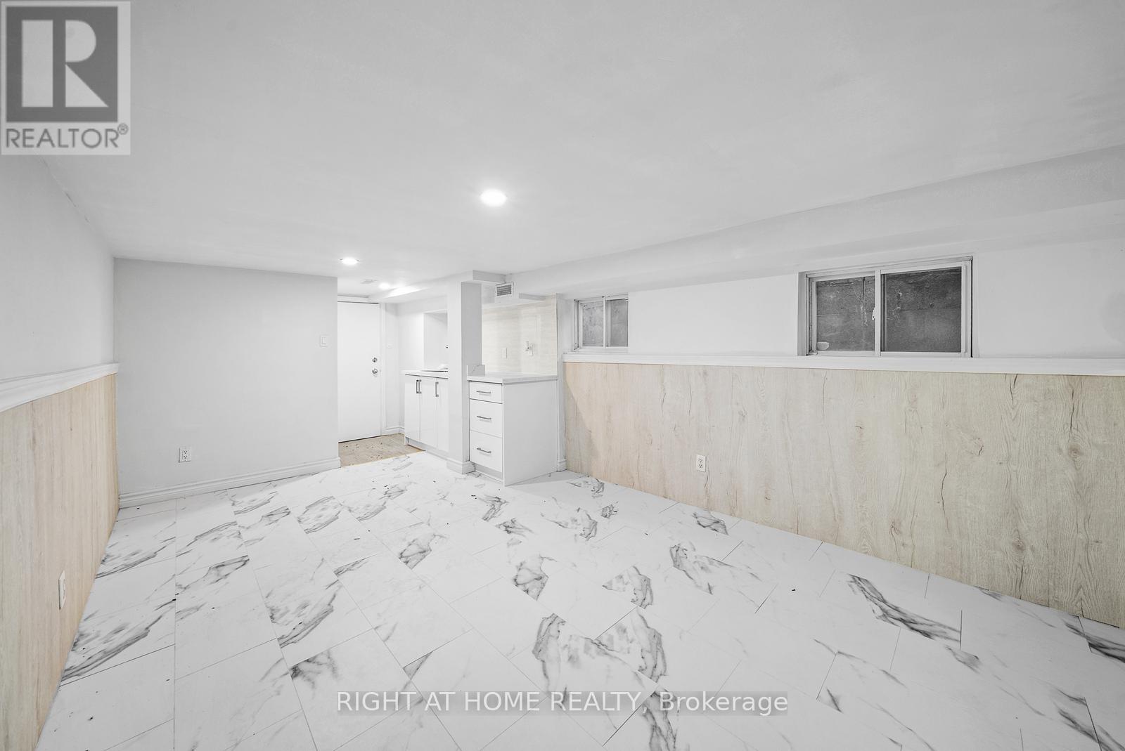 134 MILLICENT STREET - 35