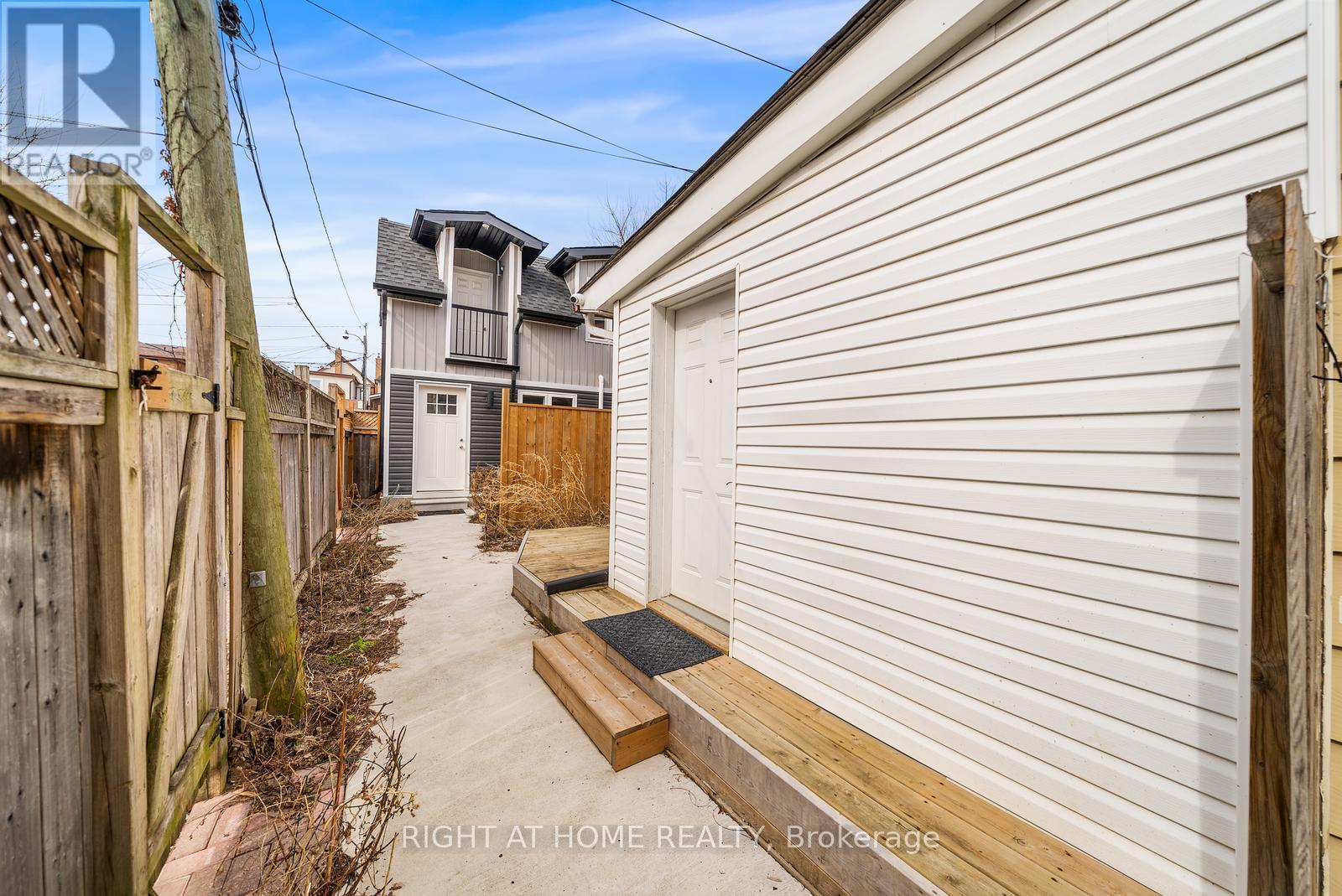 134 MILLICENT STREET - 4