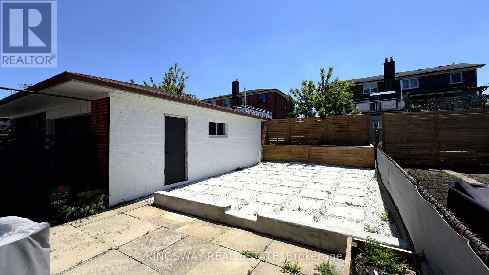 31 QUINAN DRIVE - 24