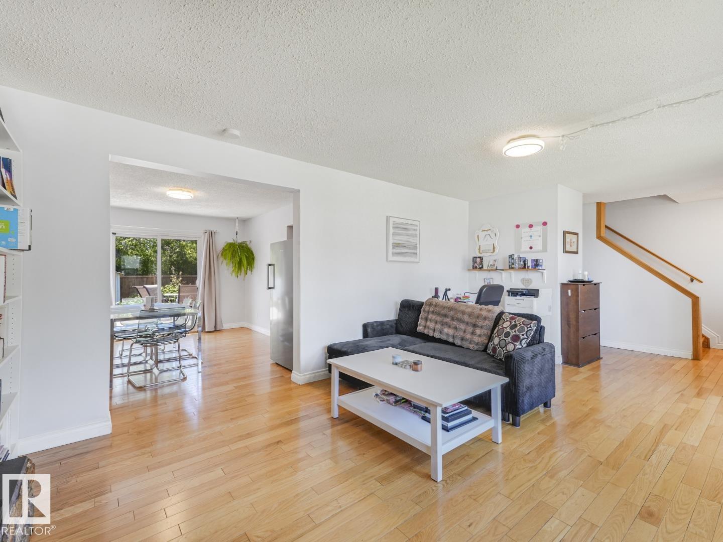 10511 26 AV NW - 8