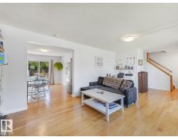 Recreation room - 10511 26 Av Nw, Edmonton, AB T6J4C1 Photo 8
