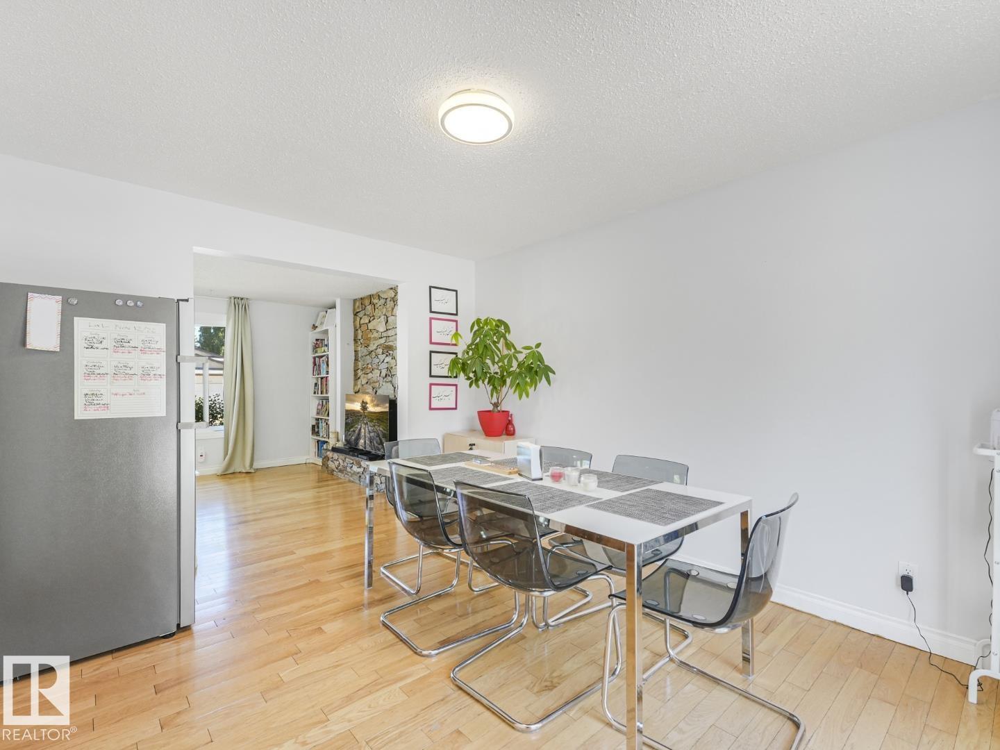 10511 26 AV NW - 9