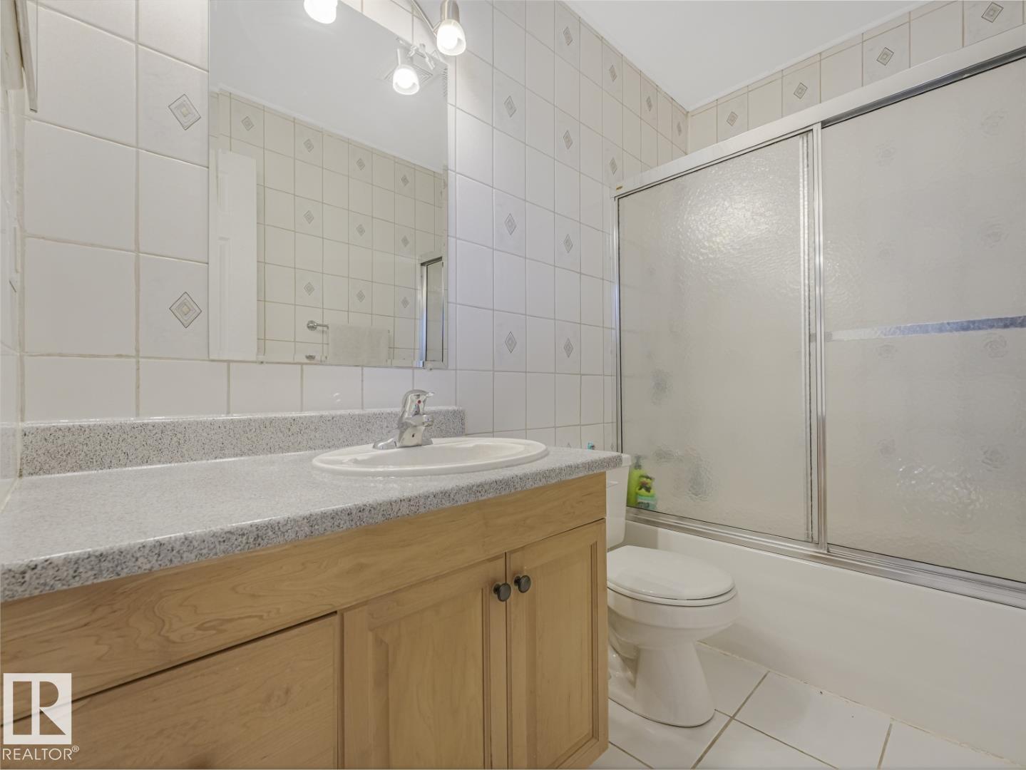 10511 26 AV NW - 24