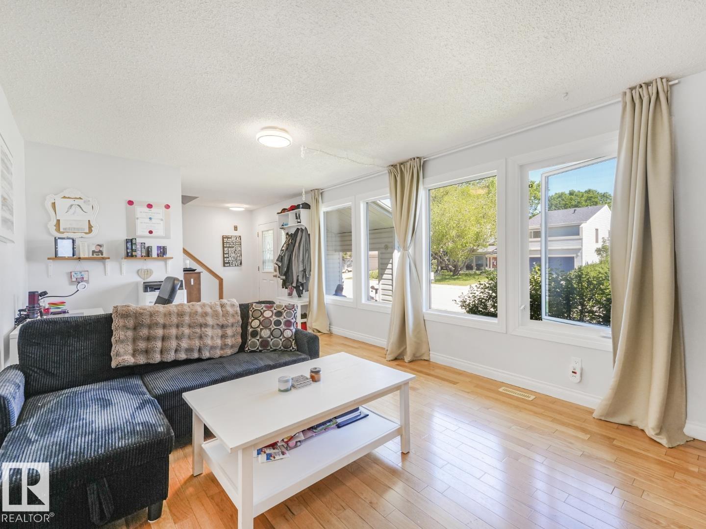 10511 26 AV NW - 6
