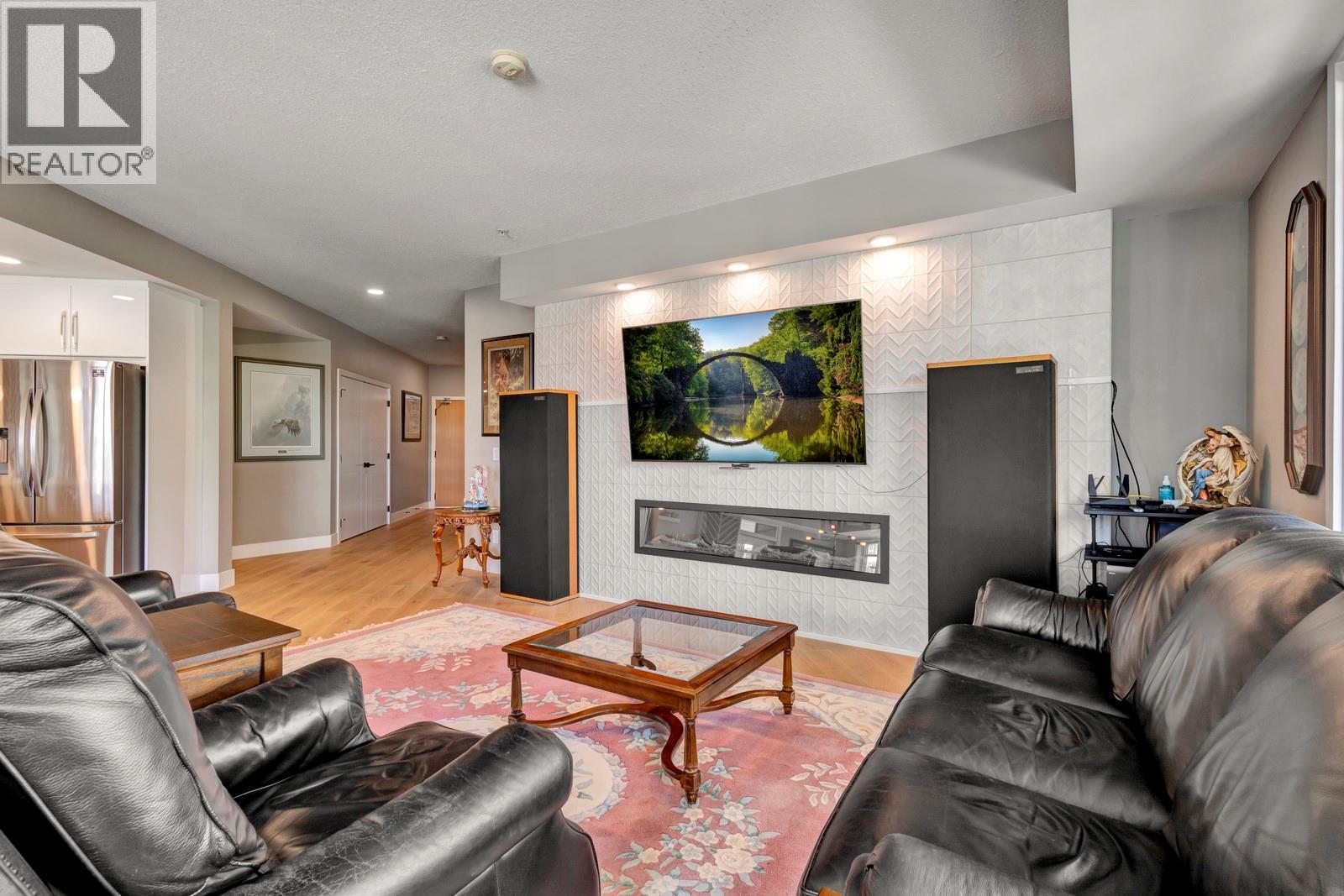 #402 529 Truswell Road - 18