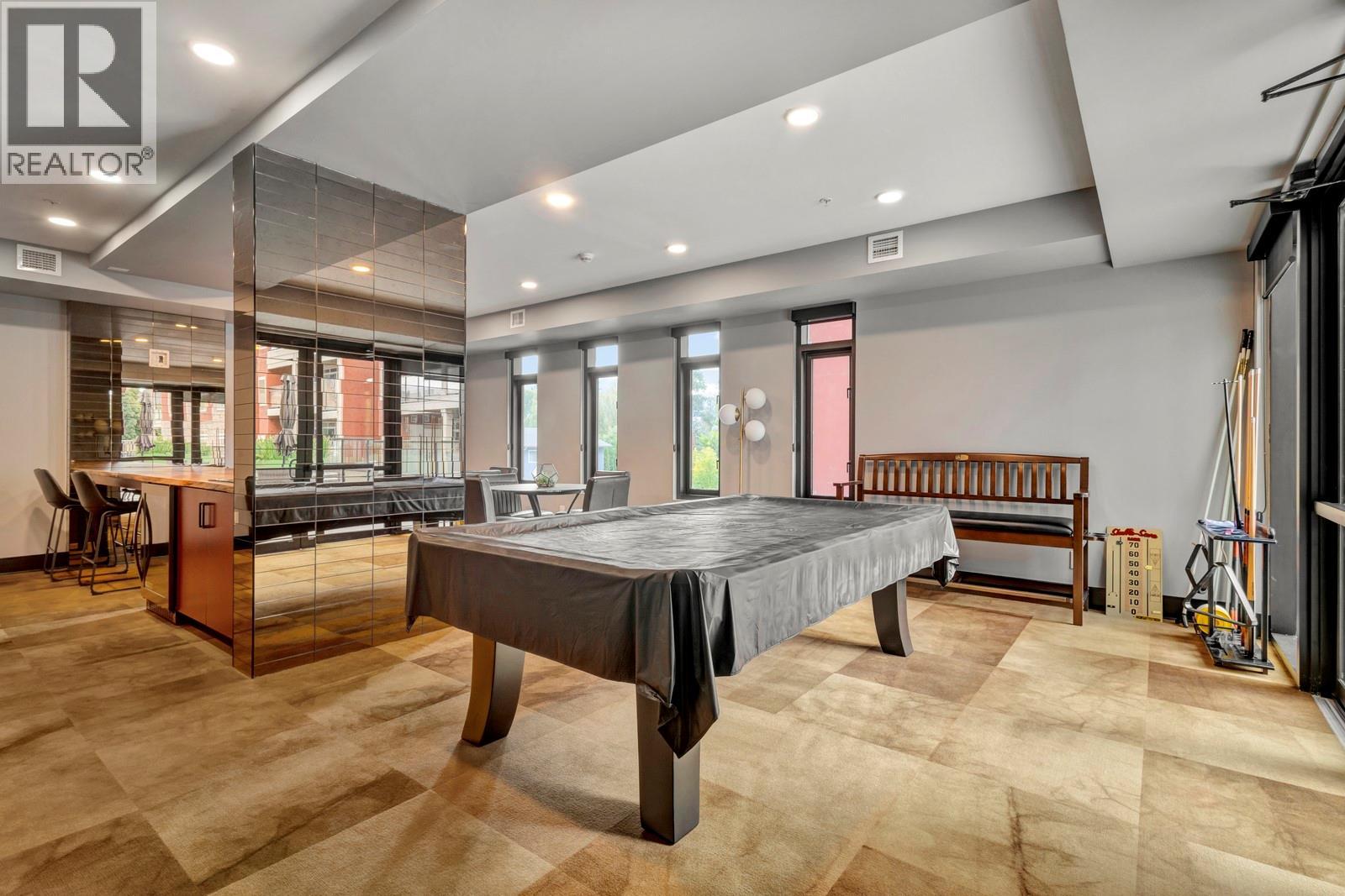 #402 529 Truswell Road - 50