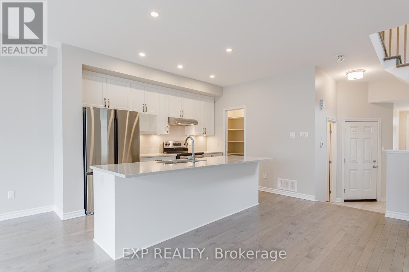 3 Bed, 3 Bath House for Sale in Ottawa – 196 ANGELONIA CRESCENT, Ottawa – MLS# X13420596 - Image 7