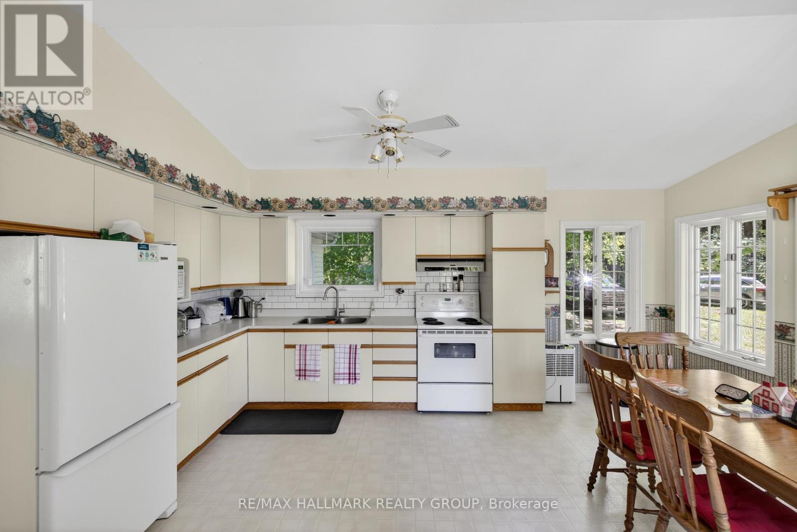 2432 BATHURST 2ND CONCESSION - 13