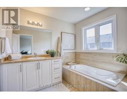 156 Mcknight Avenue, Hamilton, ON L8B0T7 Photo 25