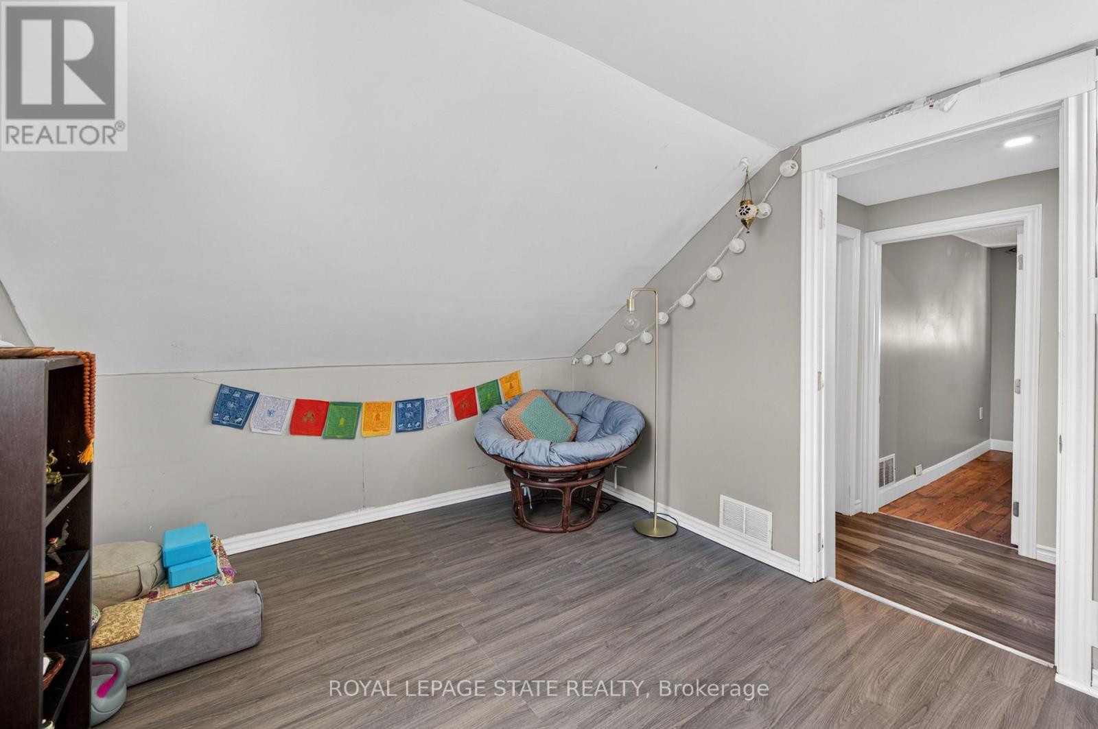 30 CAMBRIDGE AVENUE - 19
