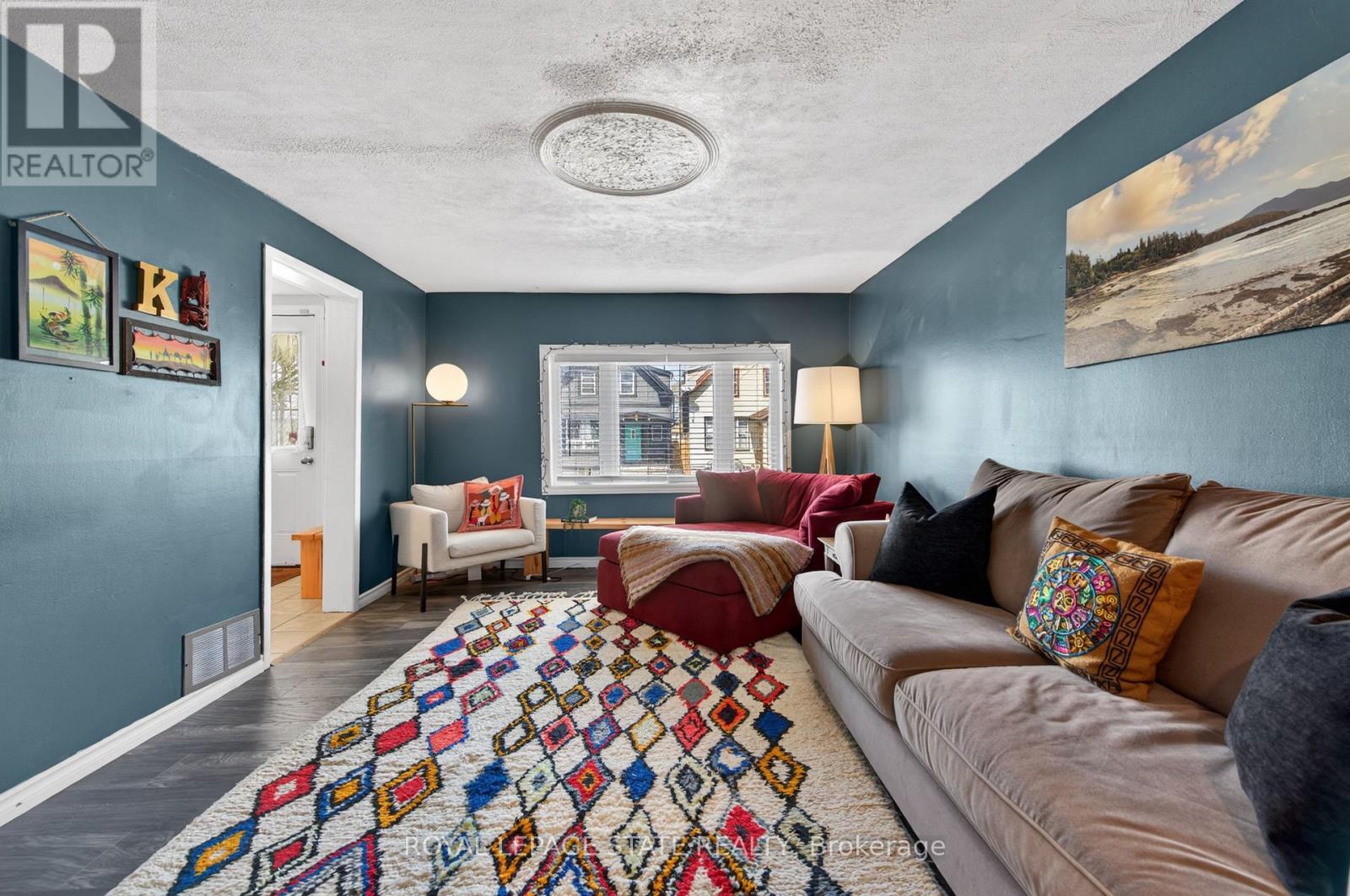 30 CAMBRIDGE AVENUE - 5