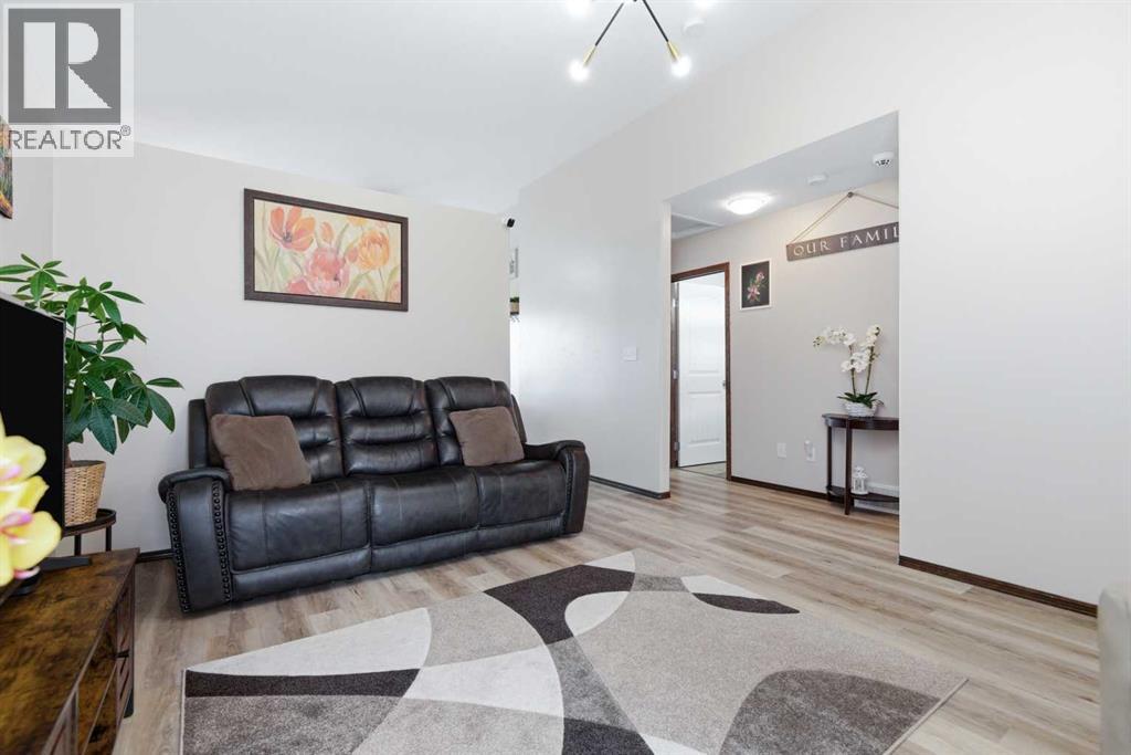 136 Lanterman Close — photo 10