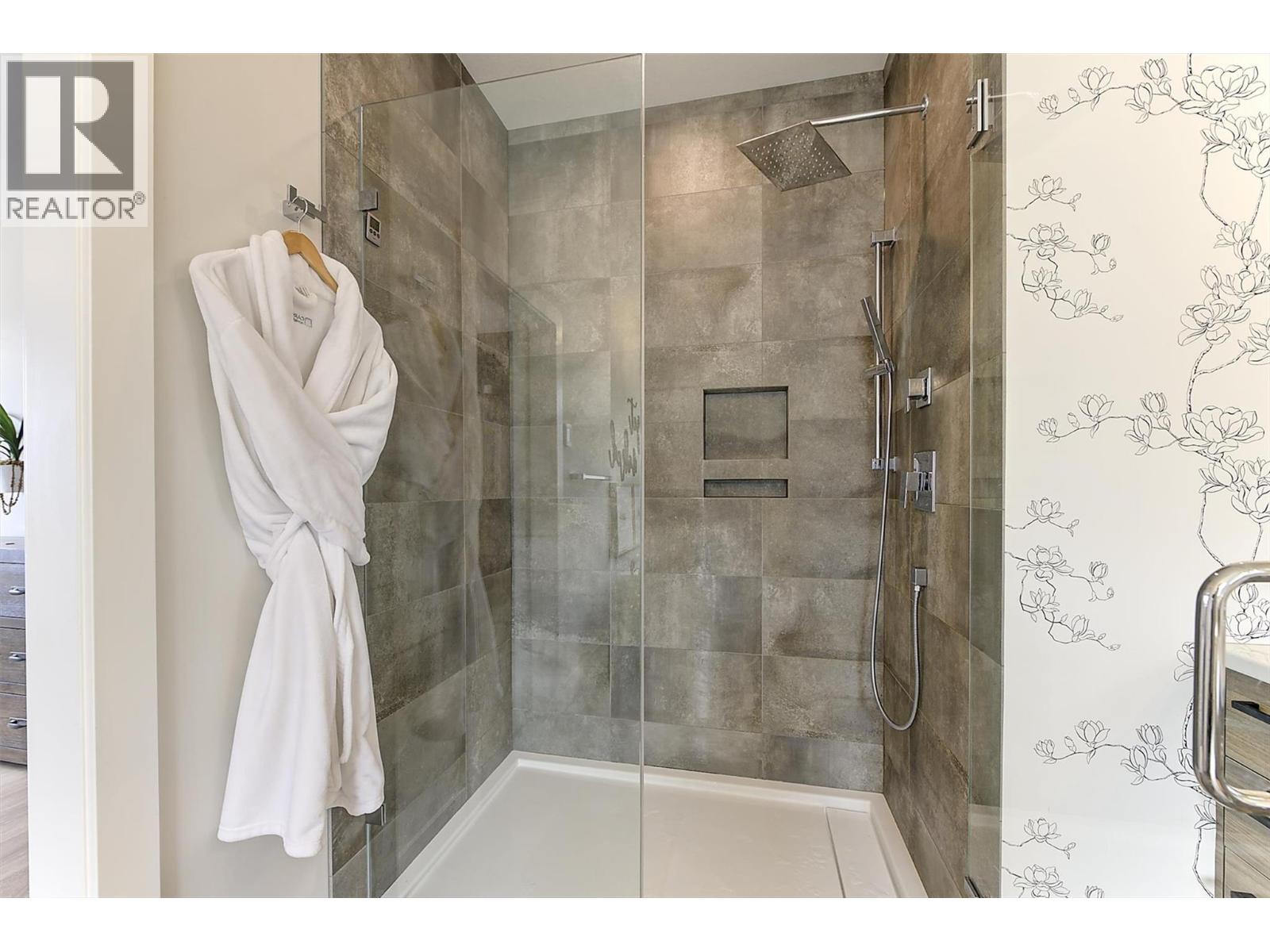 743 Deans Drive - 32