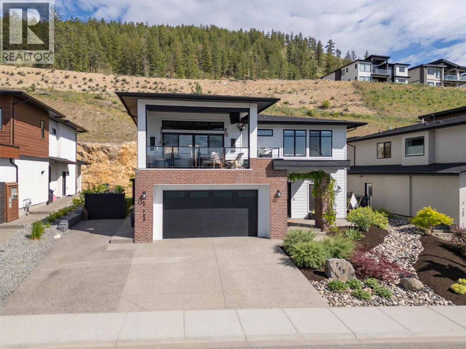 743 Deans Drive - 66