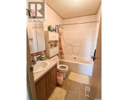 501 7th Avenue E, Meadow Lake, SK S9X1X9 Photo 13