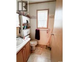 Primary Bedroom - 501 7th Avenue E, Meadow Lake, SK S9X1X9 Photo 11