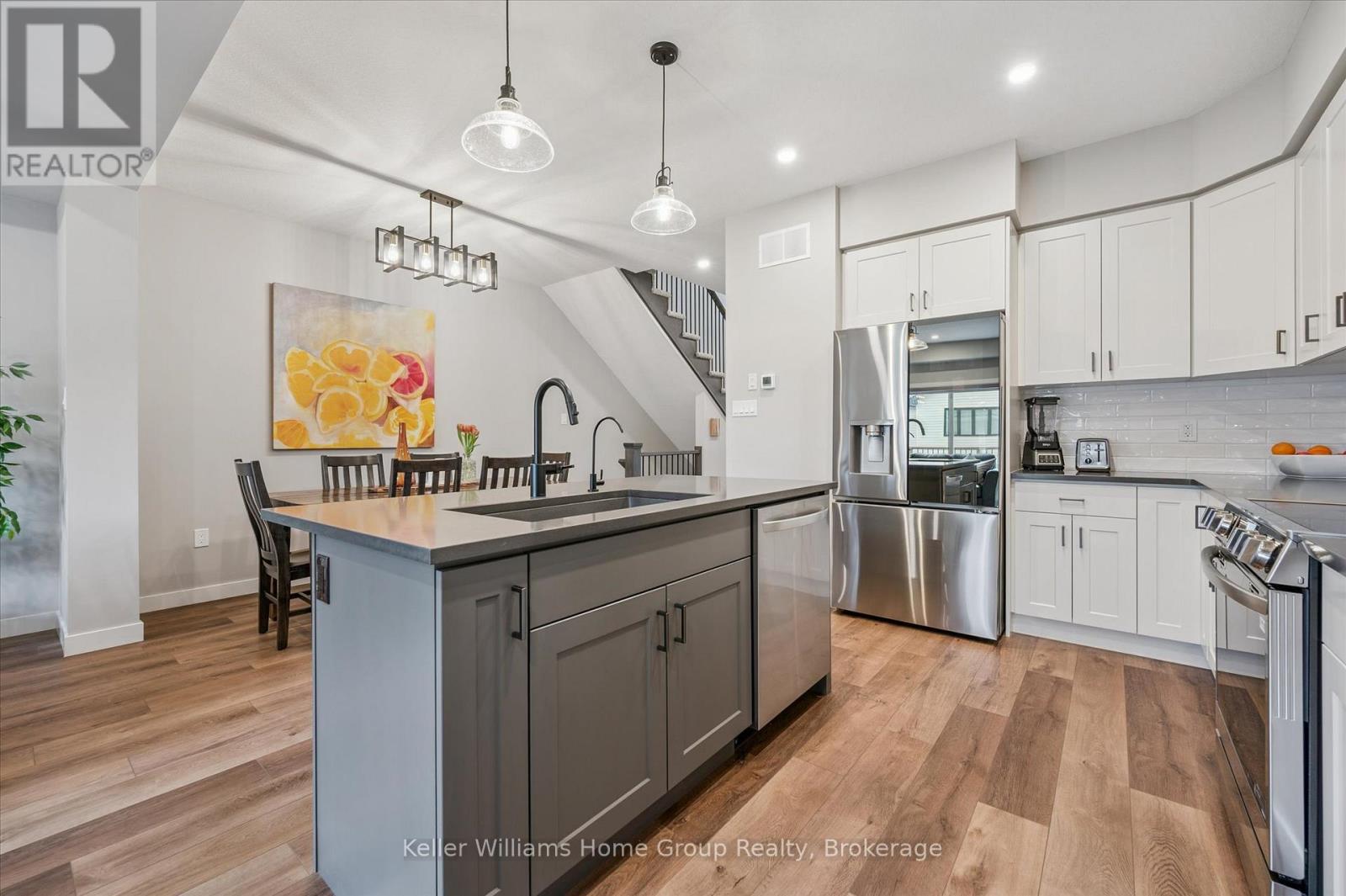 27 HEDLEY LANE - 16