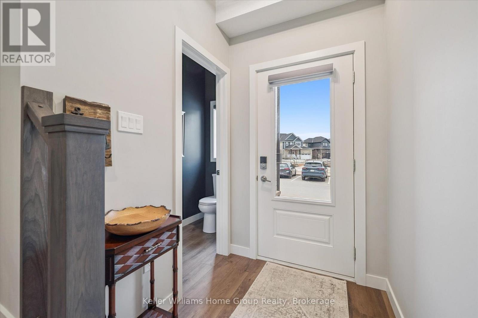 27 HEDLEY LANE - 27