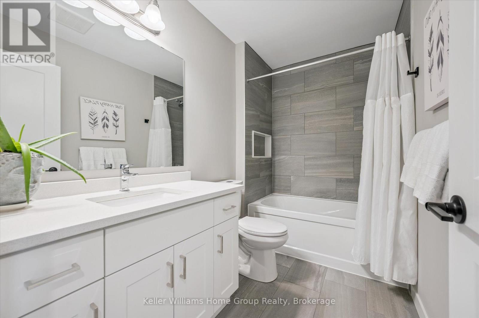 27 HEDLEY LANE - 34