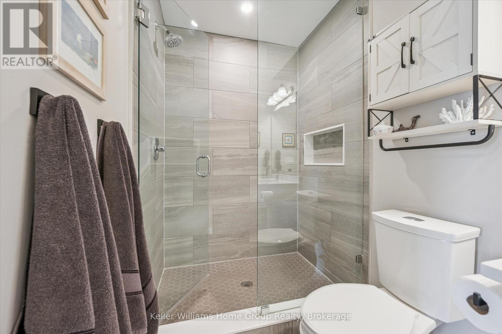 27 HEDLEY LANE - 41