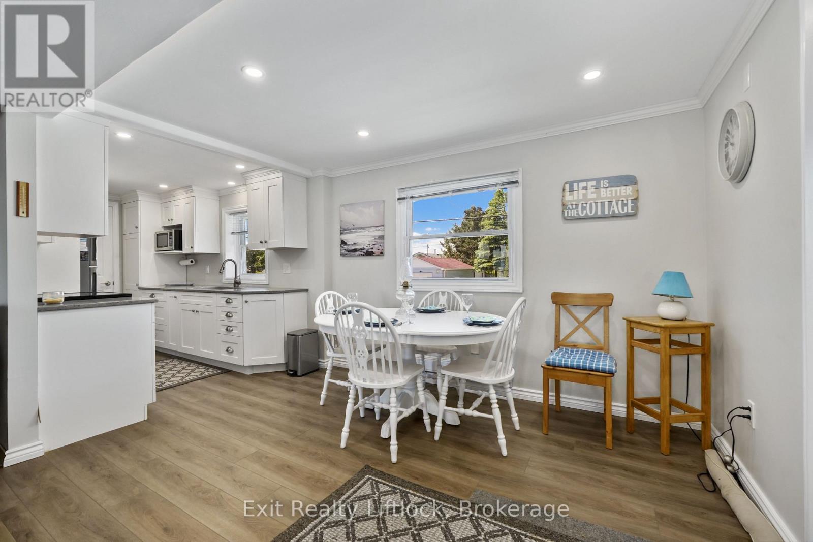 23 MANOR ROAD - 10