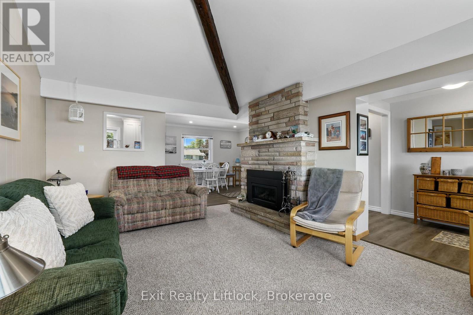 23 MANOR ROAD - 21