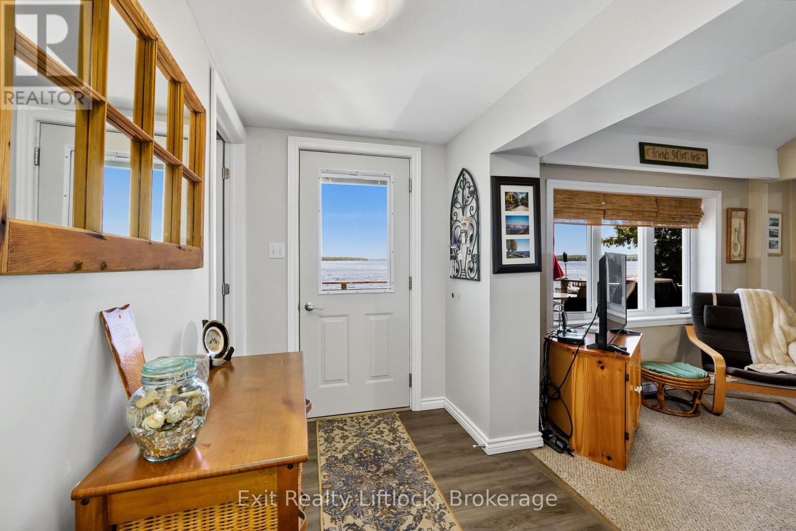 23 MANOR ROAD - 25
