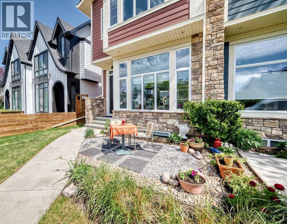 1048 Regal Crescent NE — photo 44