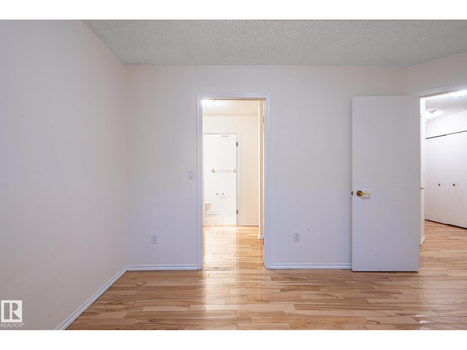 #414 3 PERRON ST — photo 23