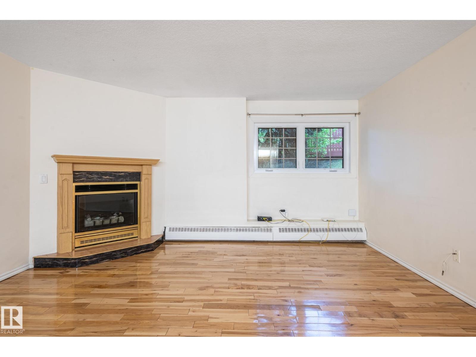 #414 3 PERRON ST — photo 34