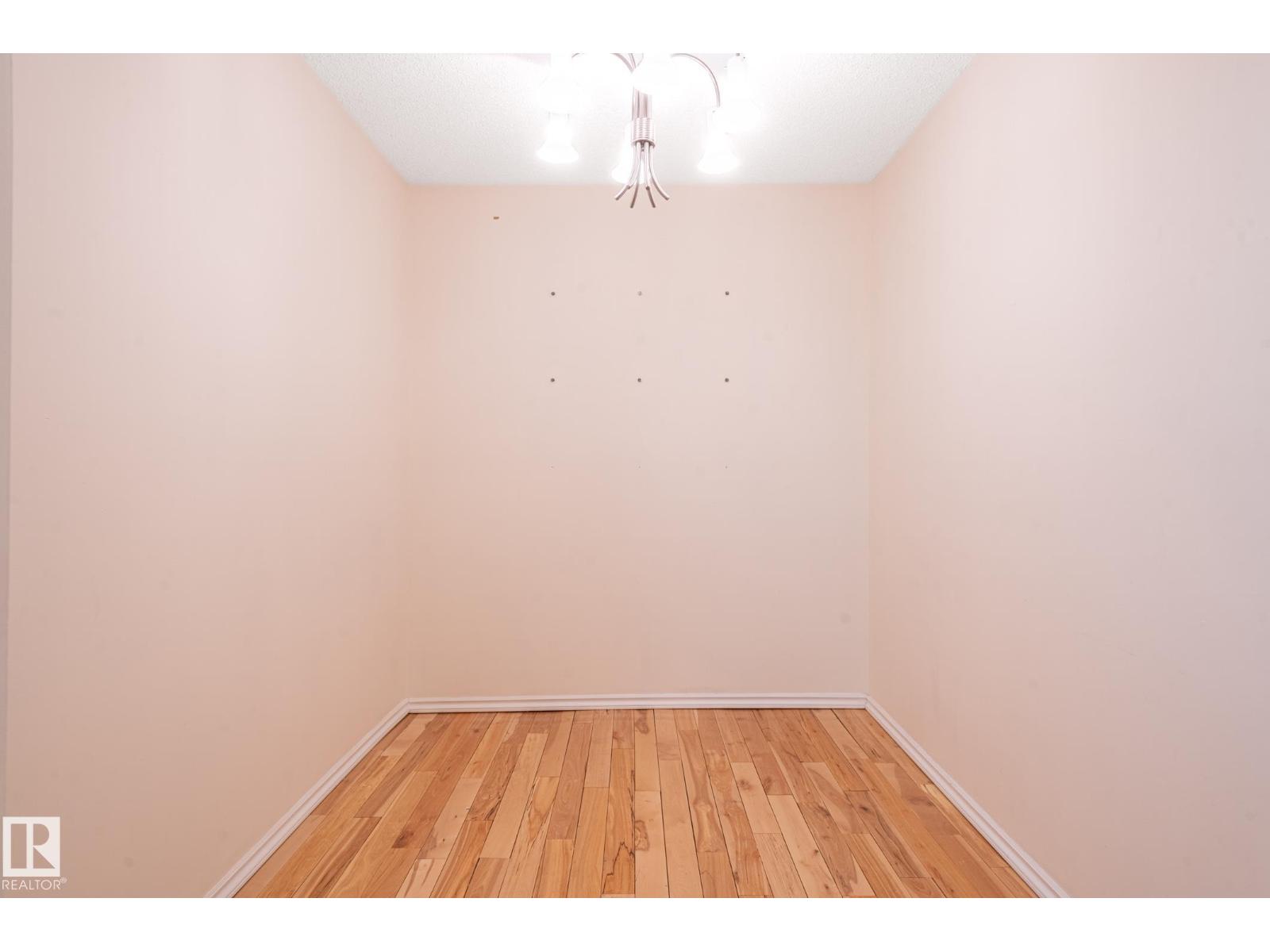 #414 3 PERRON ST — photo 43