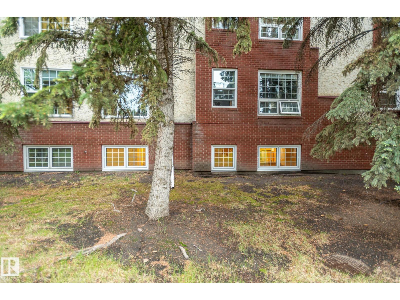 #414 3 PERRON ST — photo 49