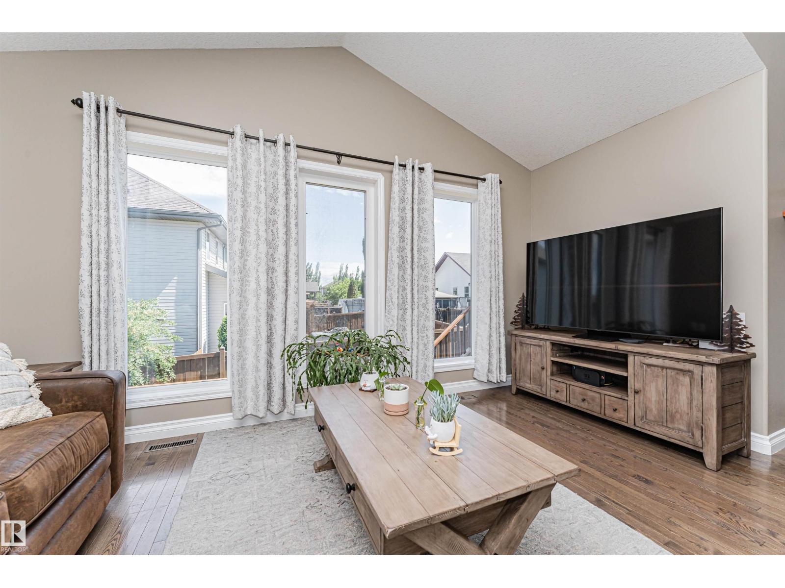 9410 104 AV — photo 23