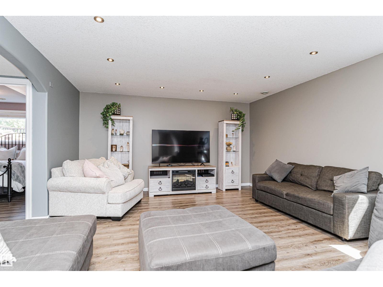 9410 104 AV — photo 42
