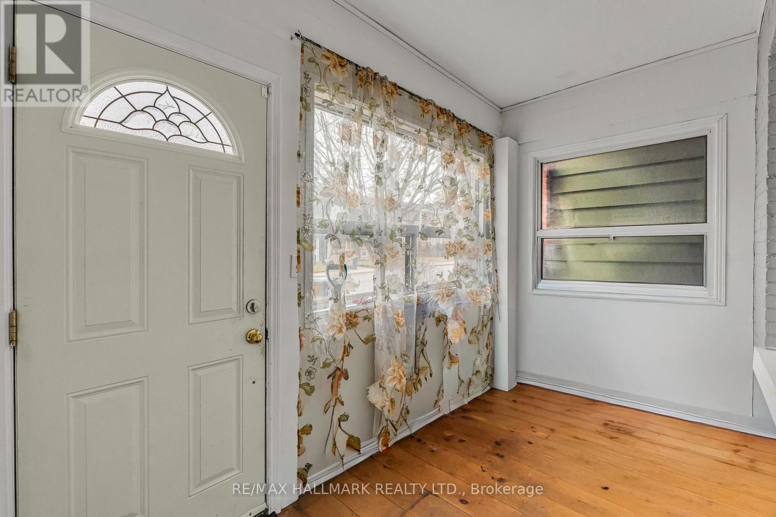 20 KELVIN AVENUE - 9