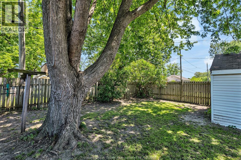 1554 AUBIN ROAD - 10
