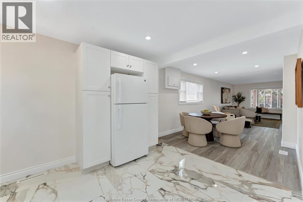 1554 AUBIN ROAD - 22